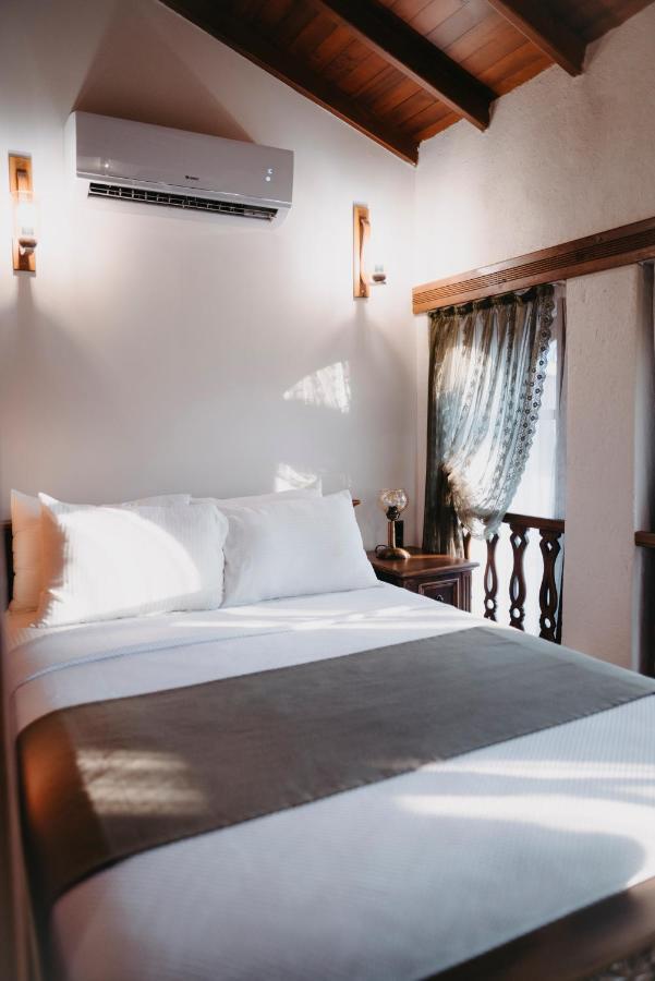 Yesil Ev Cafe & Boutique Hotelハタイ エクステリア 写真