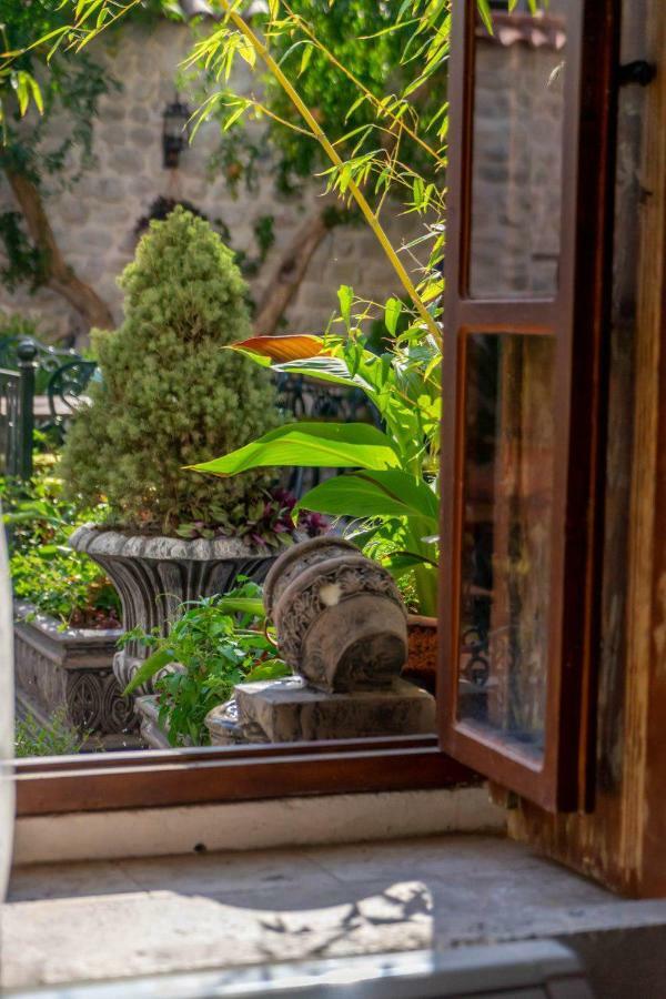 Yesil Ev Cafe & Boutique Hotelハタイ エクステリア 写真