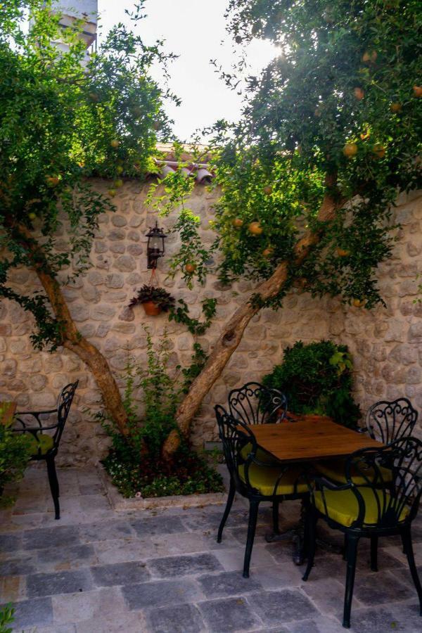 Yesil Ev Cafe & Boutique Hotelハタイ エクステリア 写真